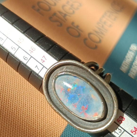 Opal Sterling Silver Oval Shadow Box sz 5.5 - Picture 3 of 5